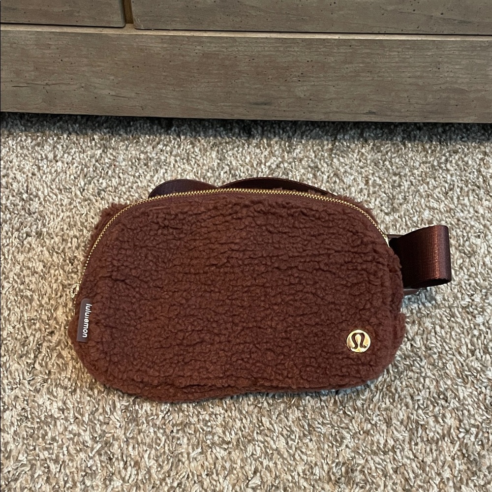 lululemon athletica Chocolate Sherpa Belt Bag